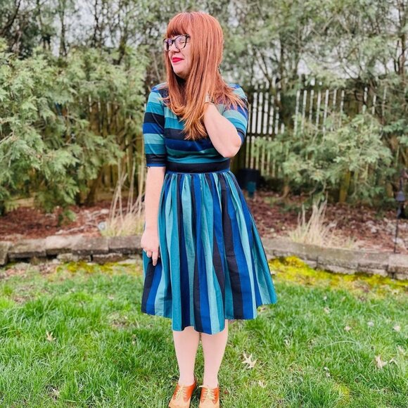 Collectif Amber-Lea Twilight Stripe Swing Dress - Picture 3 of 4